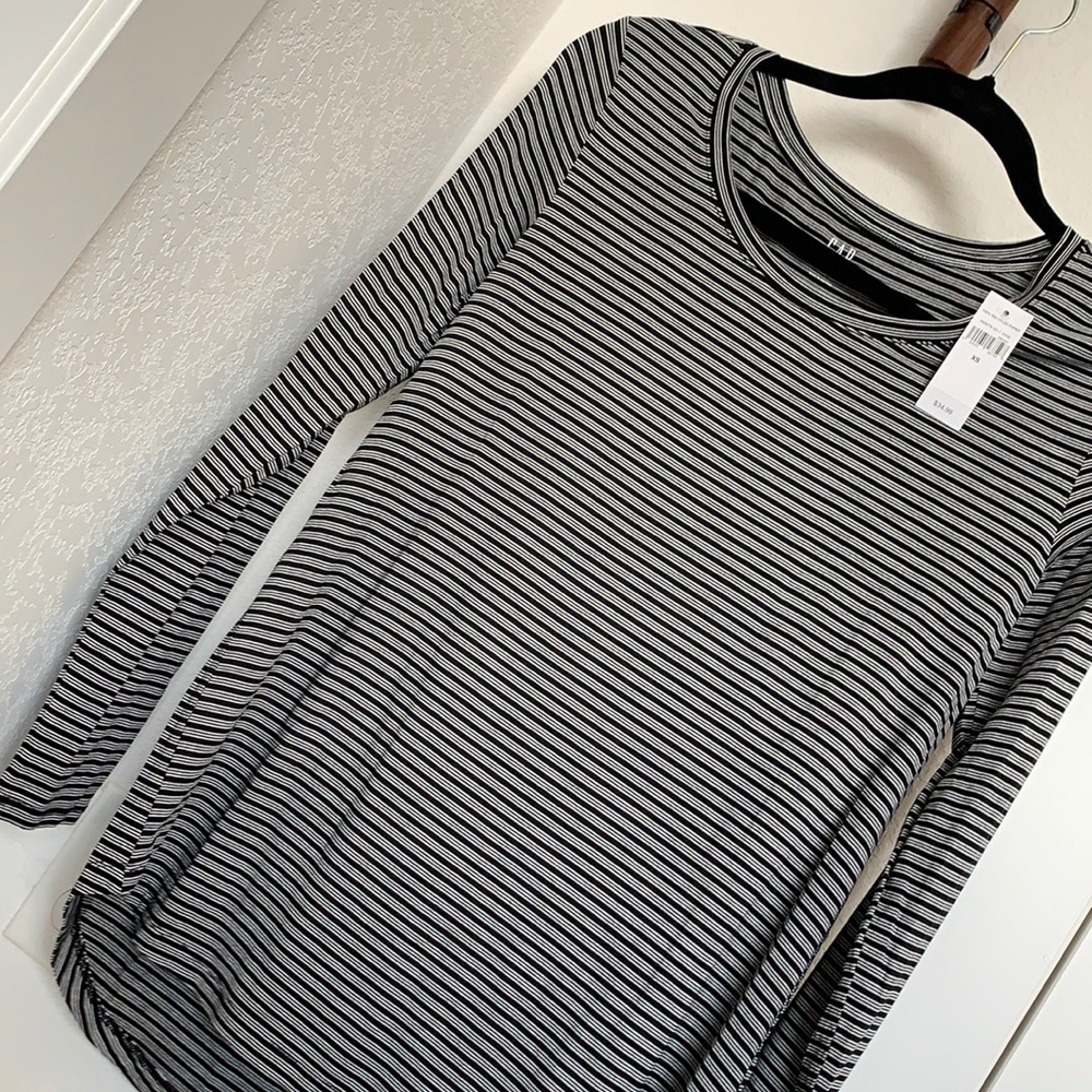 NWT Gap Striped long sleeve t shirt